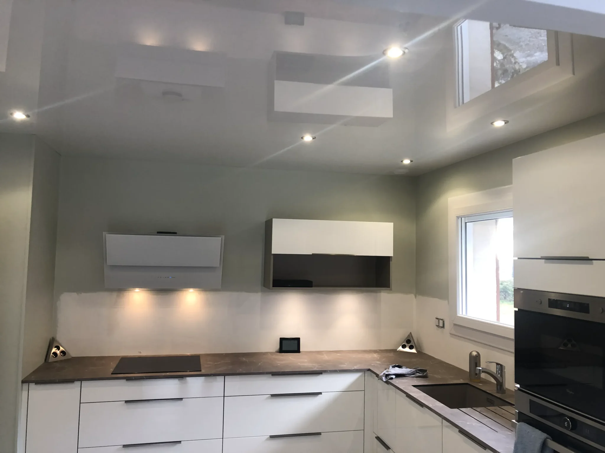 Plafond tendu laqué